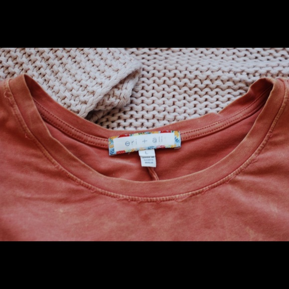 Ruffle Top - Picture 3 of 4